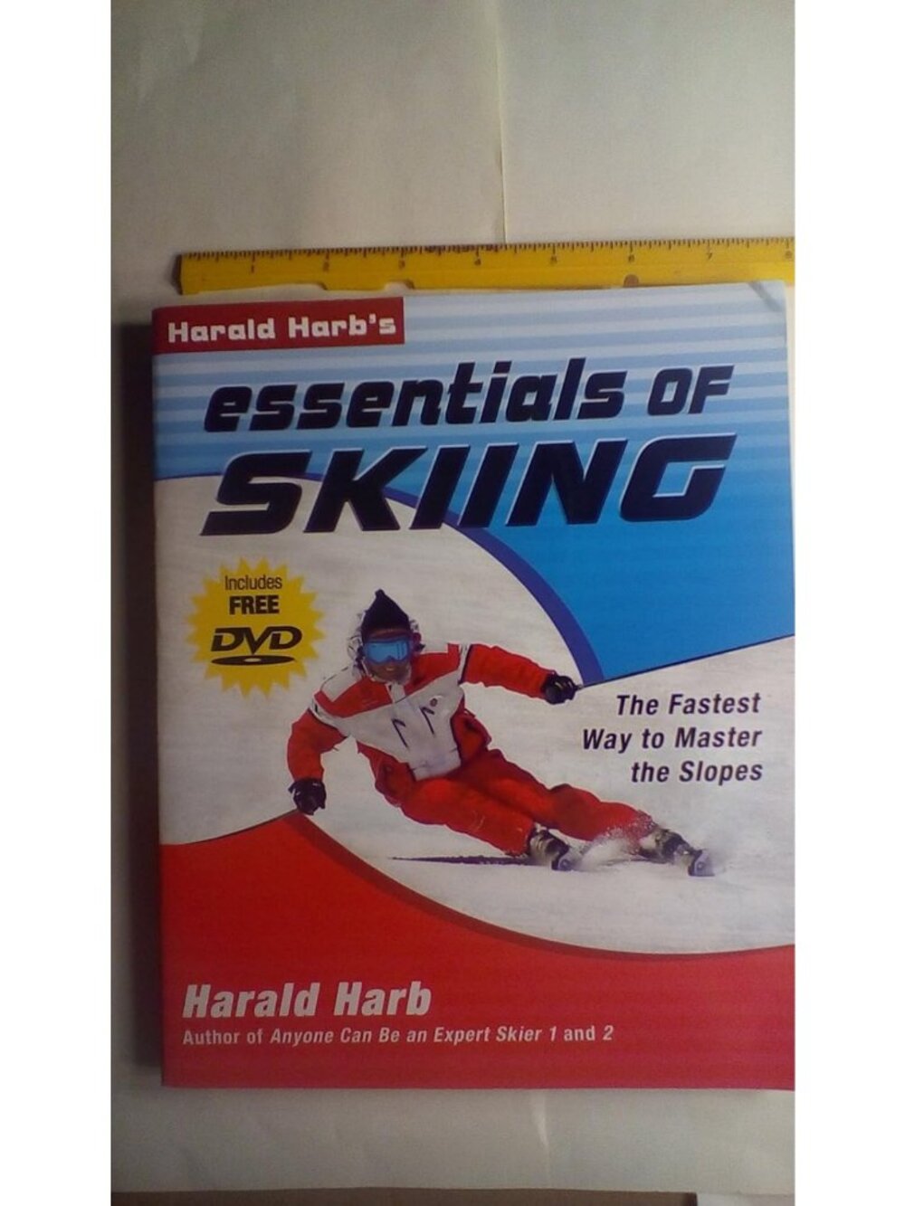 Essentials of Skiing Guidebook with Free DVD - Perfect for Beginners & Experts